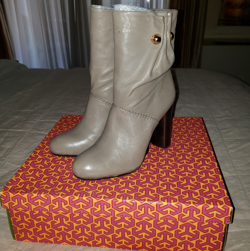 Tory Burch Boots